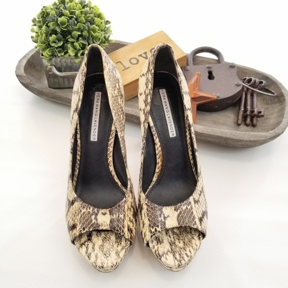 Vera Wang Lavender snake print open toe heels - Picture 6 of 7